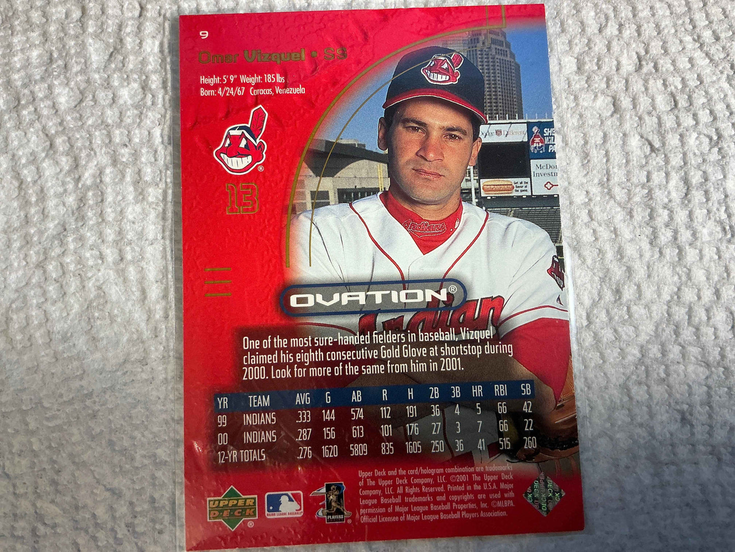 2001 Upper Deck Ovation #9 Omar Vizquel Card