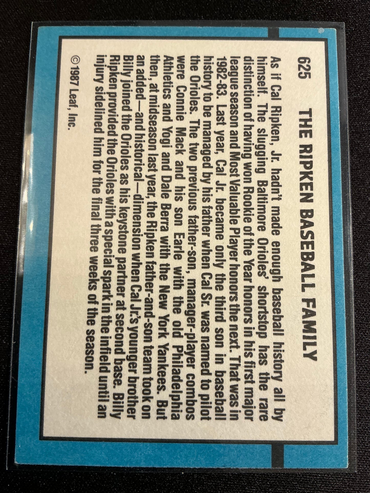 Tarjeta de la familia Ripken n.° 625 de Donruss de 1988 con Billy Ripken, Cal Ripken Sr. y Cal Ripken Jr.