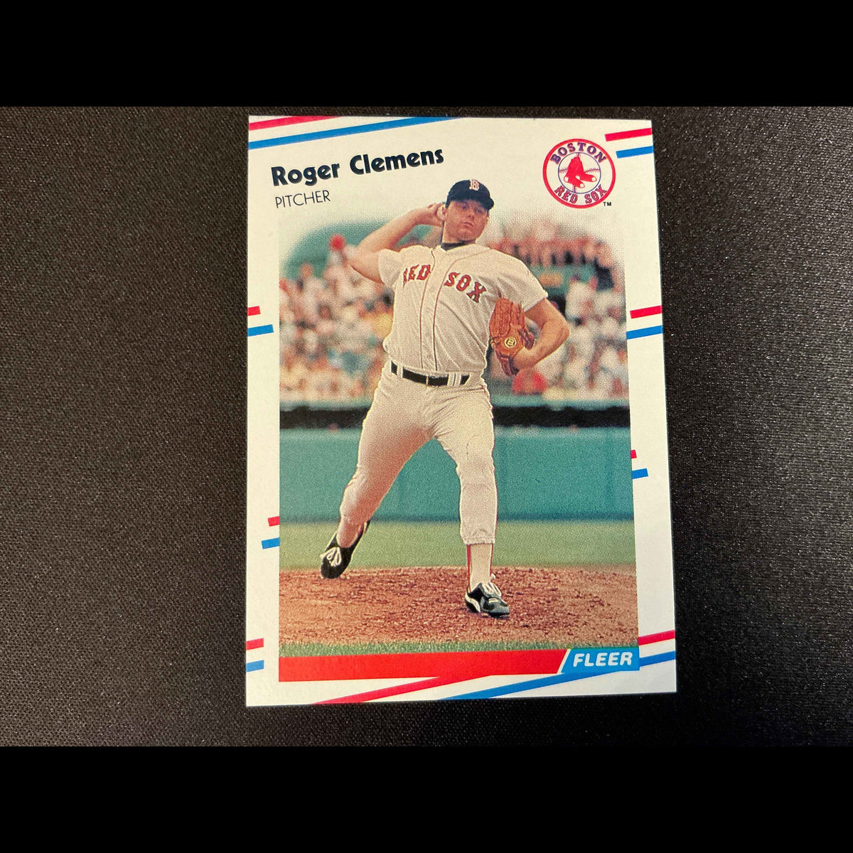 1988 Fleer #349 Roger Clemens Card - front
