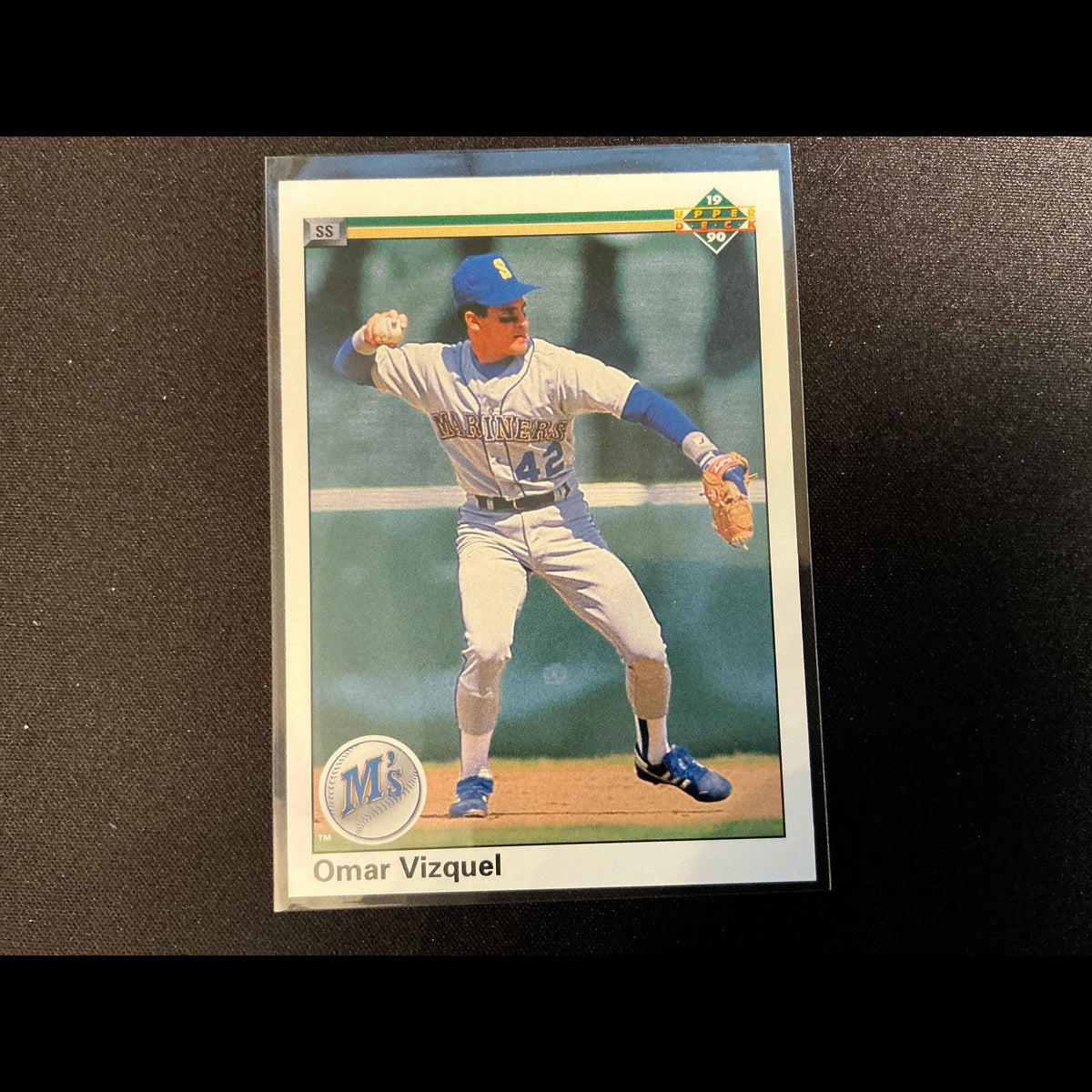1990 Upper Deck #233 Omar Vizquel Card - front