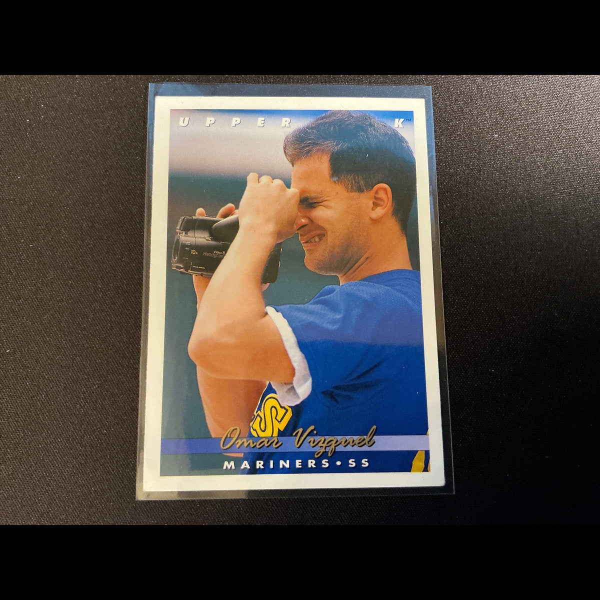 1993 Upper Deck #301 Omar Vizquel Card - front
