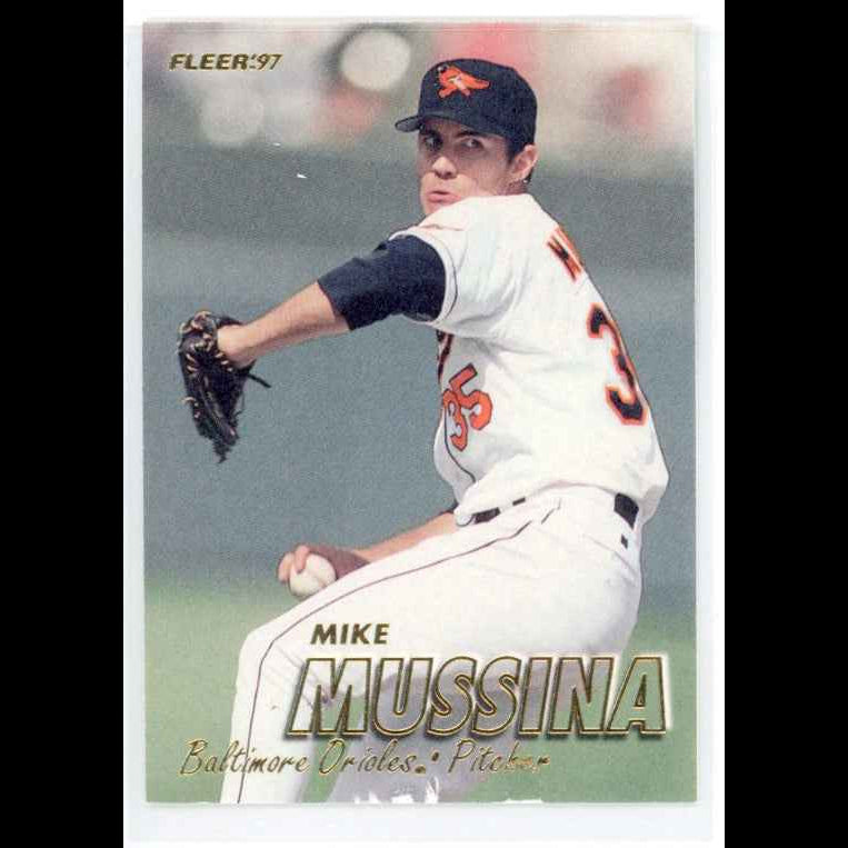 1997 Fleer #10 Mike Mussina Card - front