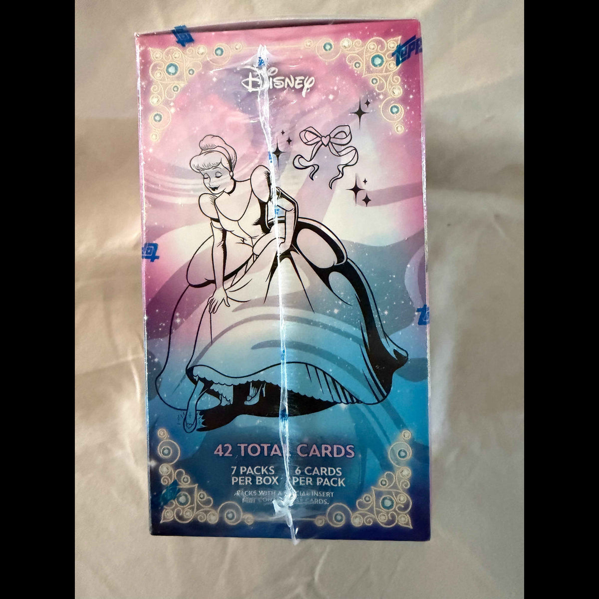 2025 Disney Wonder Value Pack with 1 Exclusive Diamante Parallel Card Guarenteed - back