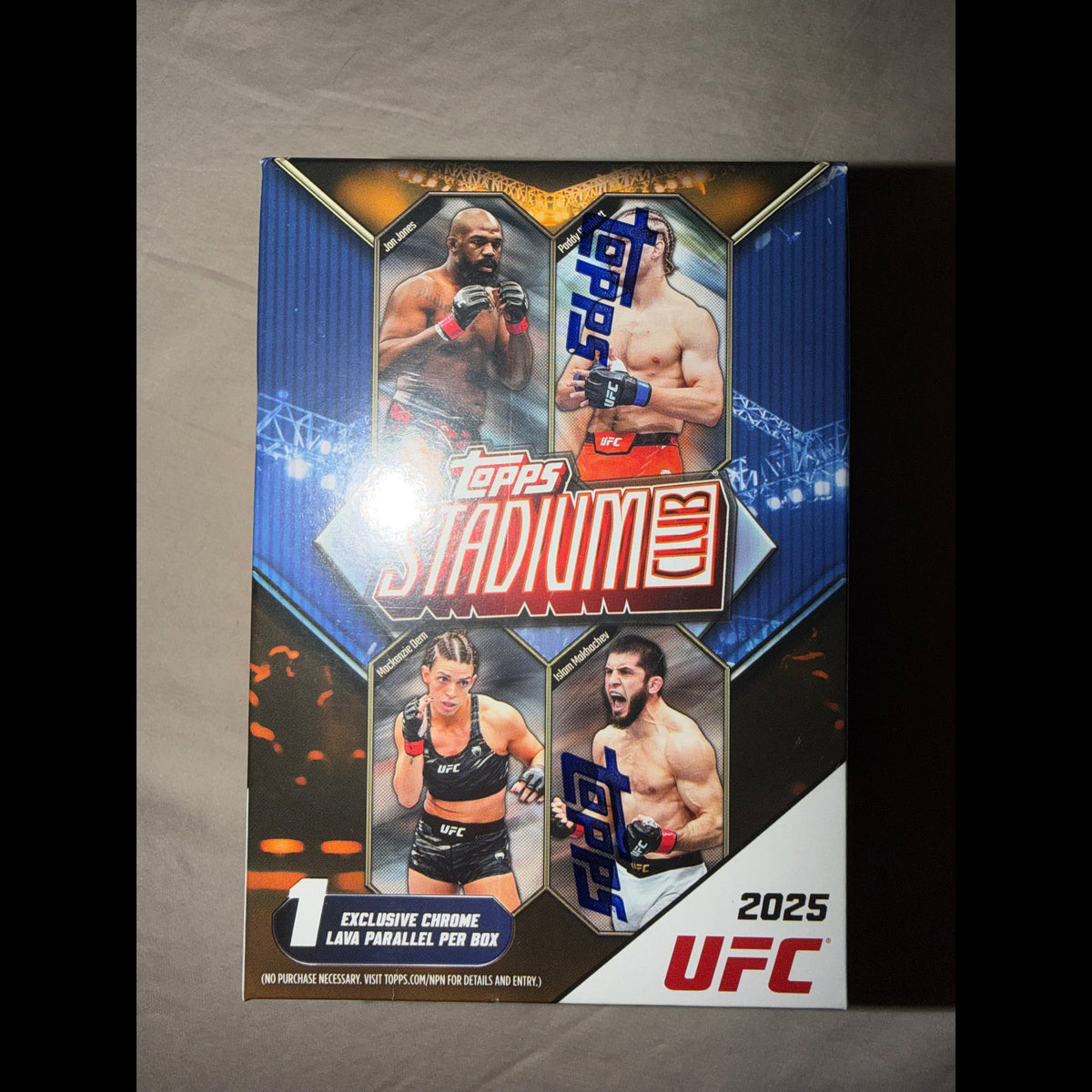 2025 Topps Stadium Club UFC with 3 Exclusive Chrome Xfractor Parallels Mega Box - view 3