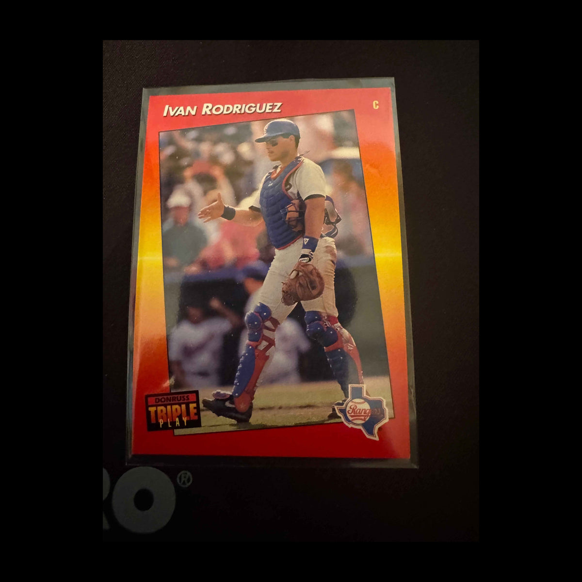 1992 Donruss Triple Play #51 Ivan Rodriguez Card - view 3