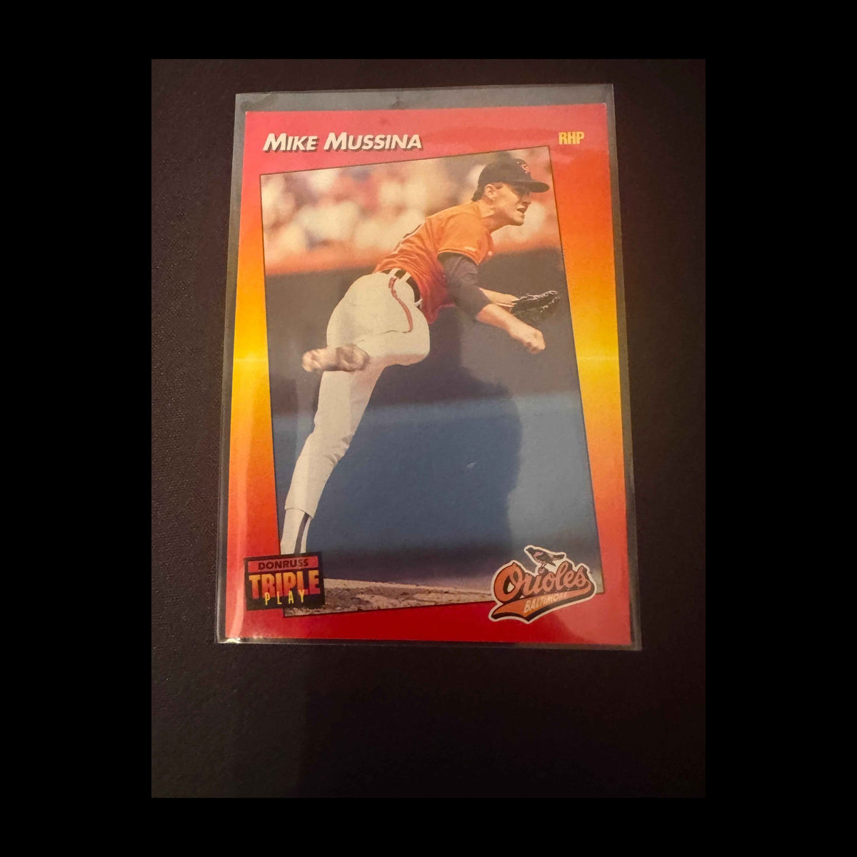 1992 Donruss Triple Play #237 Mike Mussina Card - view 3